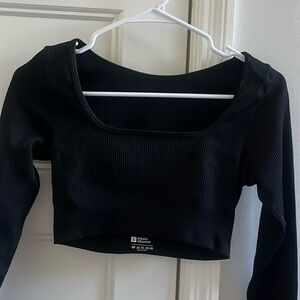 black long sleeved crop top, size small